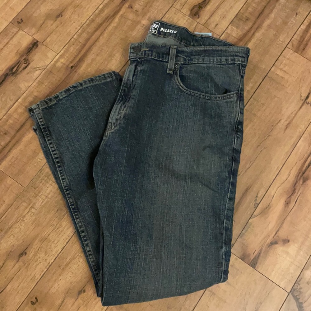 Signature jeans by Levi Strauss Relaxed fit size 38 x 29
